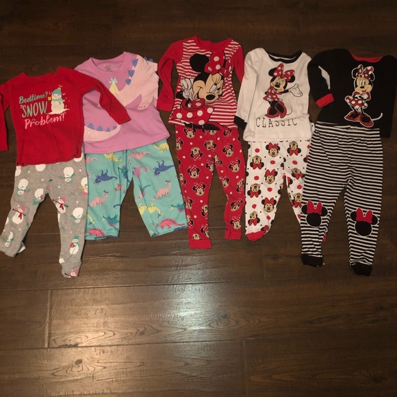 Carter's Other - 5 sets of toddler pjs.